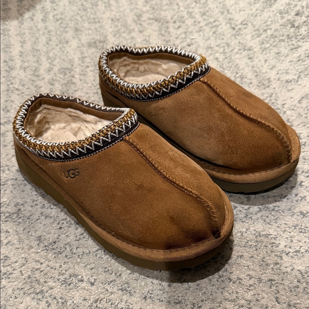 UGG Women’s Brown Tasman Slippers